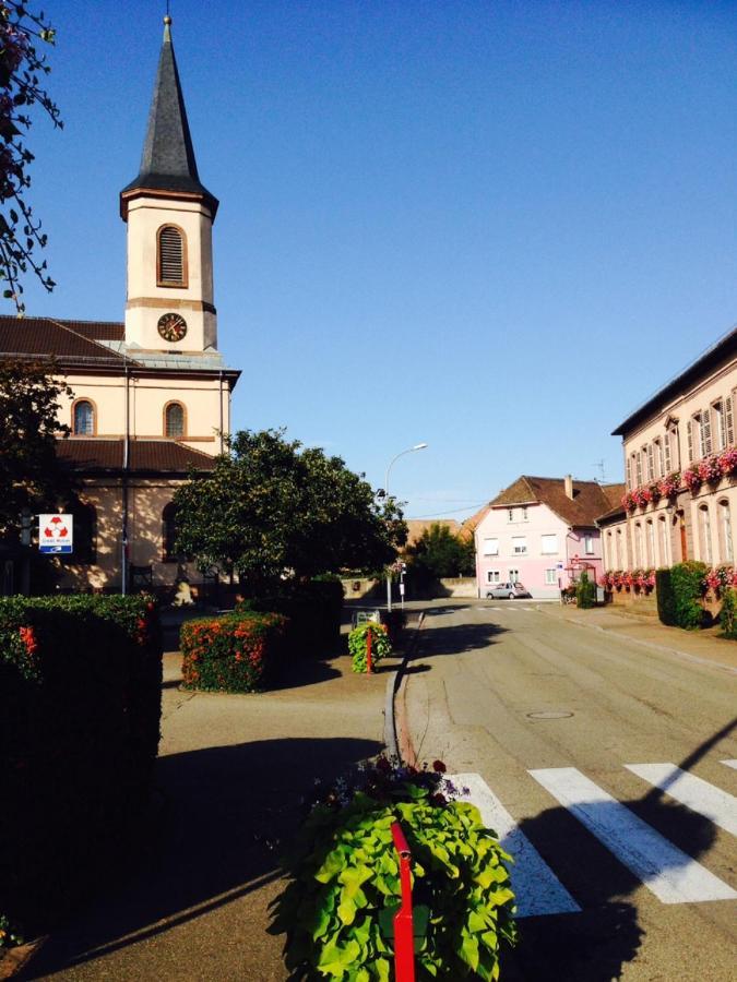 Alsace Clim Pres Colmar Jardin Balcon Parking Garage Velos, Motos Oberhergheim Exterior photo